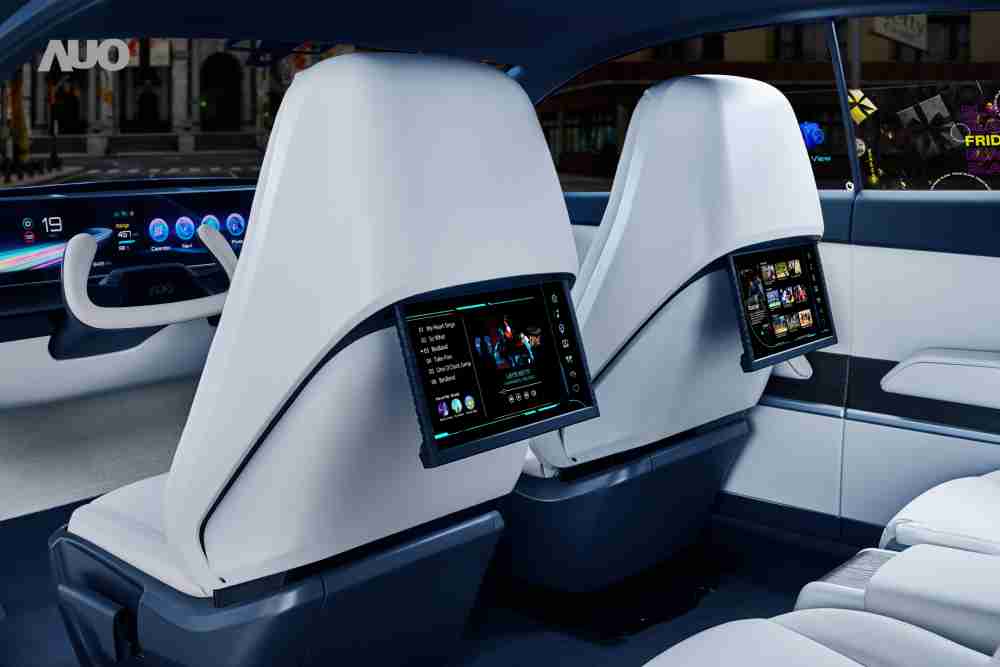 万利将于CES 展示全新Smart Cockpit 2024，，可紧密串连使用者多元需求，，，并革新座舱内部的应用和设计，，带来身历其境且引人入胜的视觉飨宴，，，满足驾乘人员的全方位体验